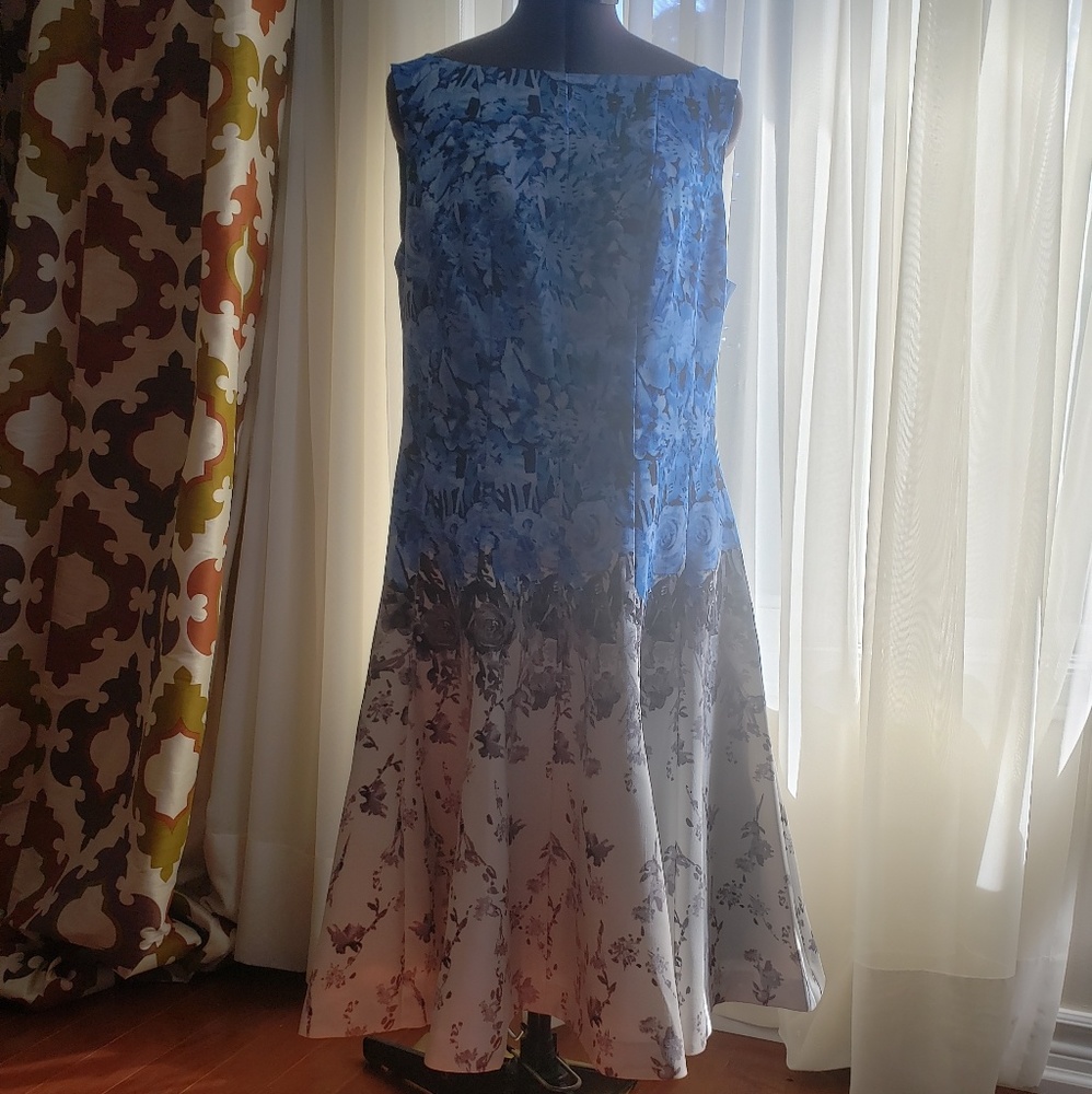 Gabby Skye dress
